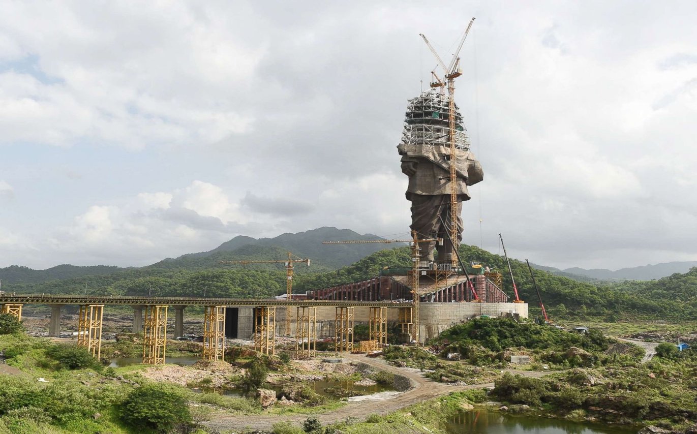 Contsruction of the Statue of Unity