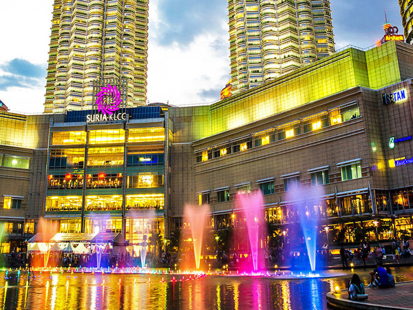 10 Best Places for Shopping in Malaysia