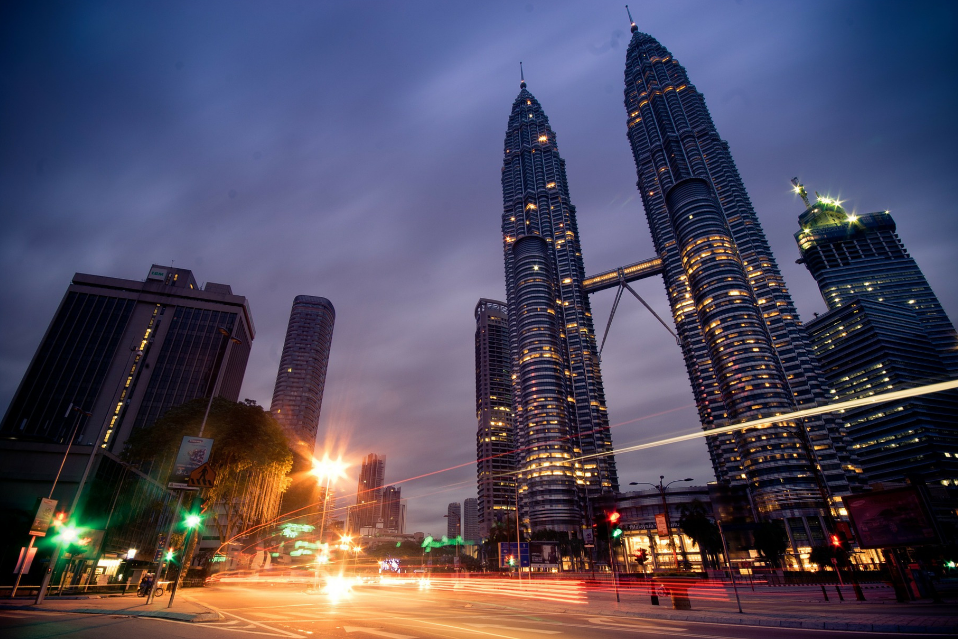 5 Top Reasons Why You Should Visit Malaysia Once In Your Lifetime