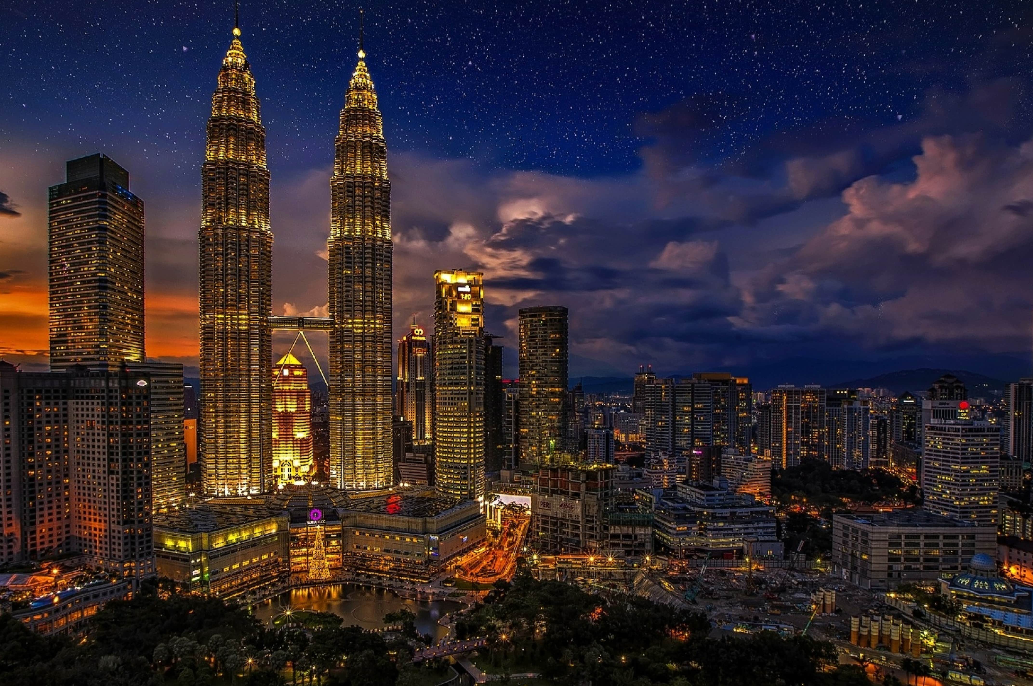 Top Reasons Why You Should Visit Malaysia Once In Your Lifetime