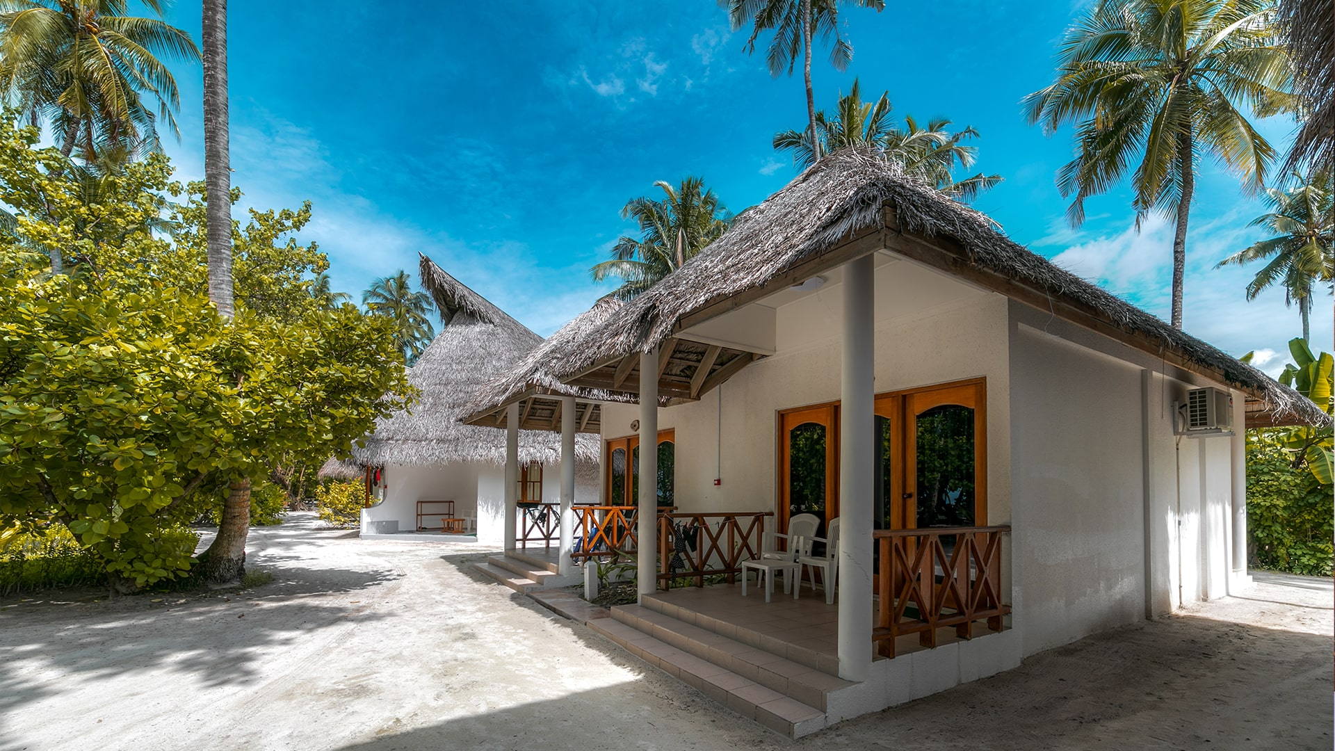 private villas for rent in the maldives