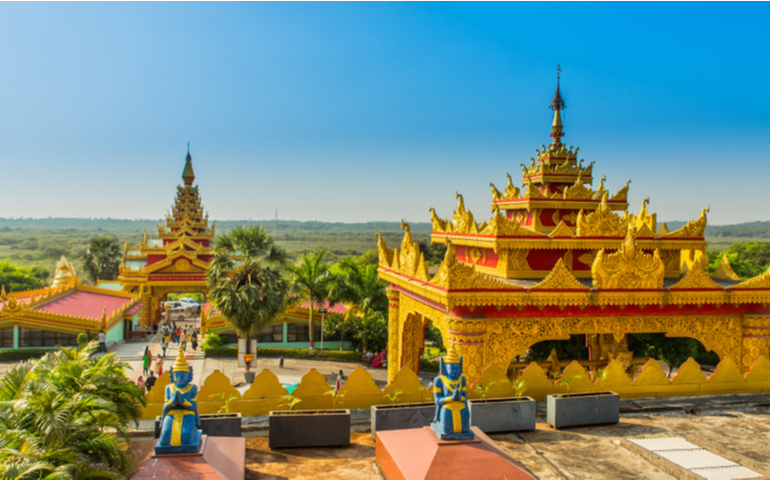 The Global Vipassana Pagoda 
