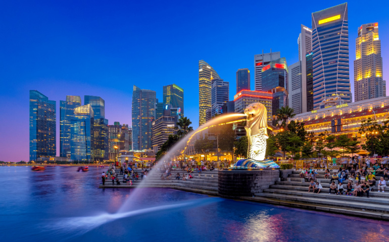 The Merlion & the light & water shows