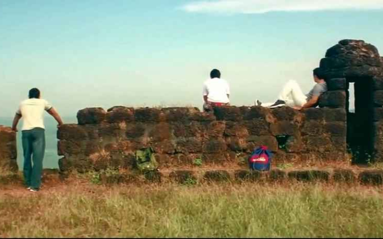 Still from the movie "Dil Chahta Hai" shot at the Chapora Fort