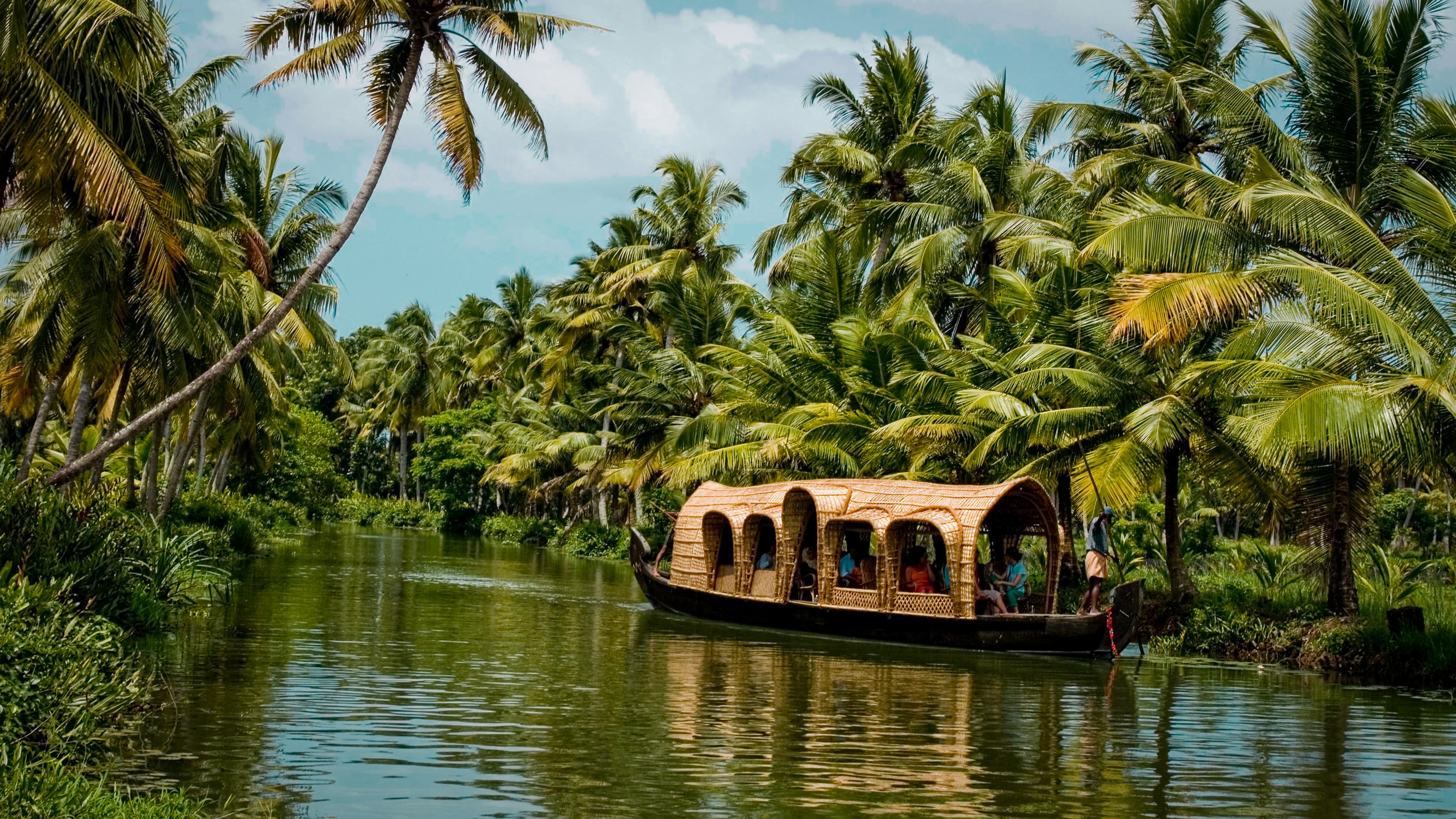 Enjoy houseboat ride in Kerala