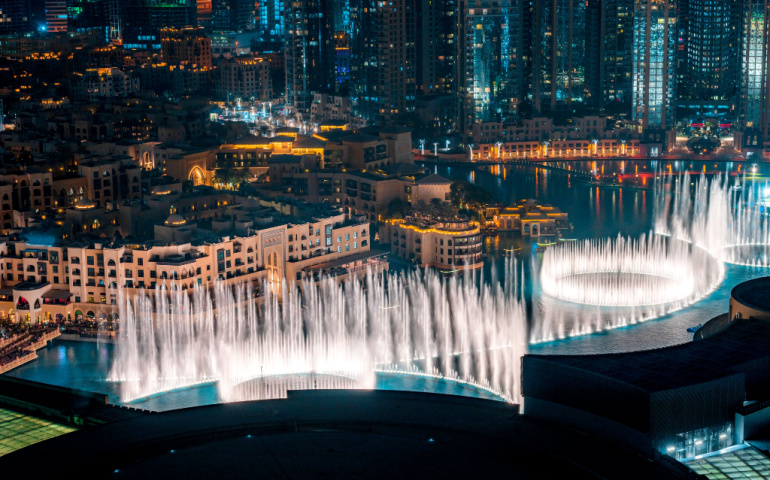 Unique view of Dubai Dancing Fountain show at night