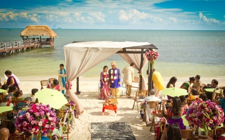 The golden beach of Port Blair as your wedding backdrop
