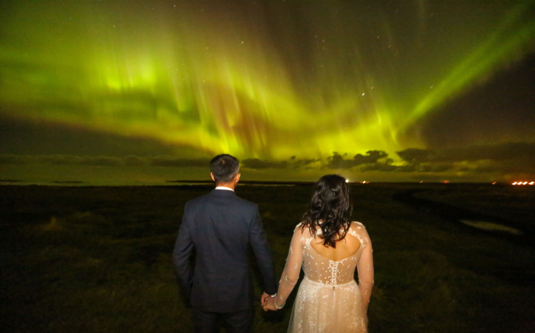 Pre-wedding photoshoot under the Northern Lights