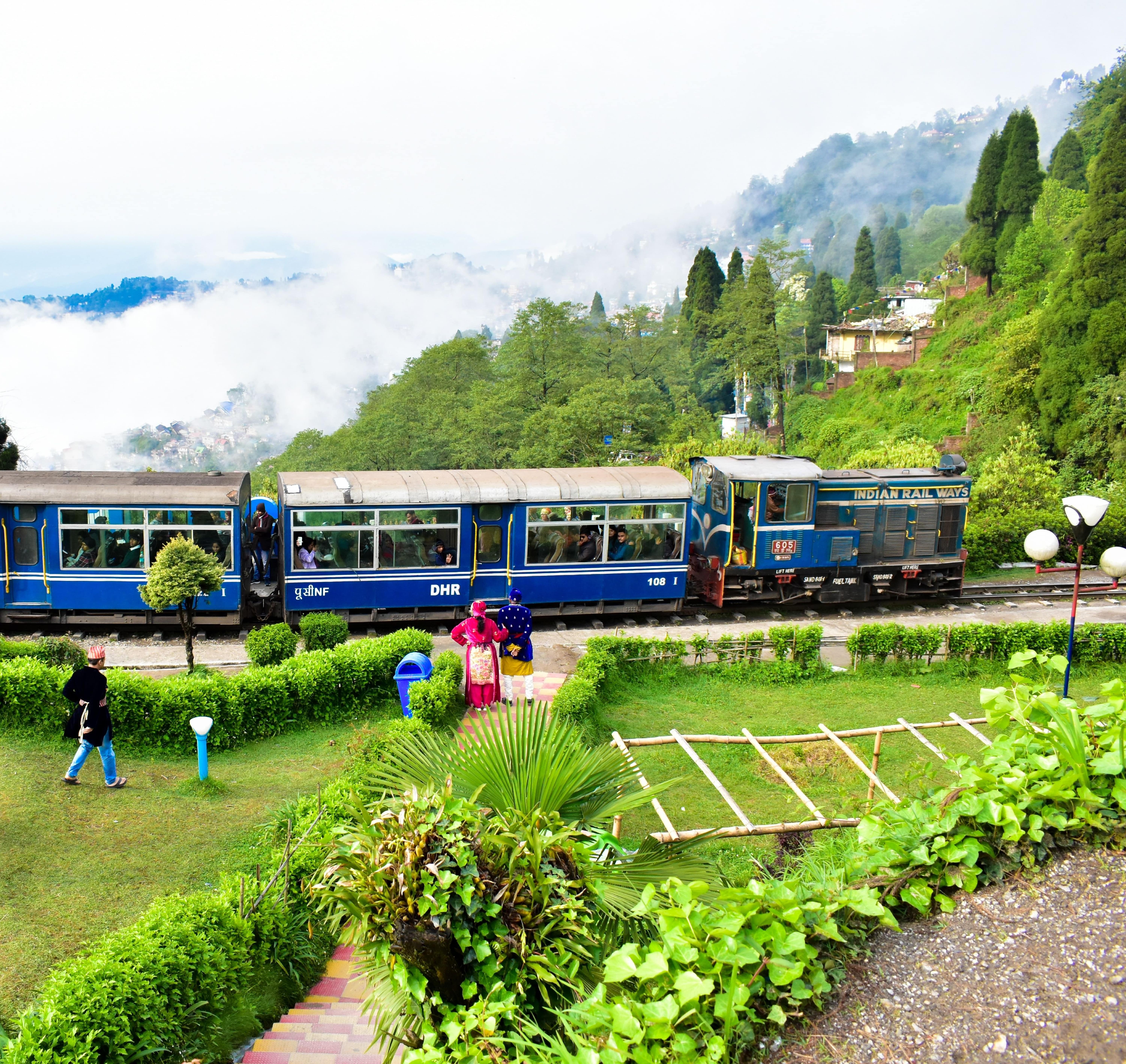  The Darjeeling Himalayan Railway  