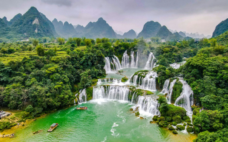 Ban Gioc waterfall, Vietnam