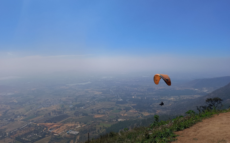 Paragliding at Nandhi Hills Bangalore