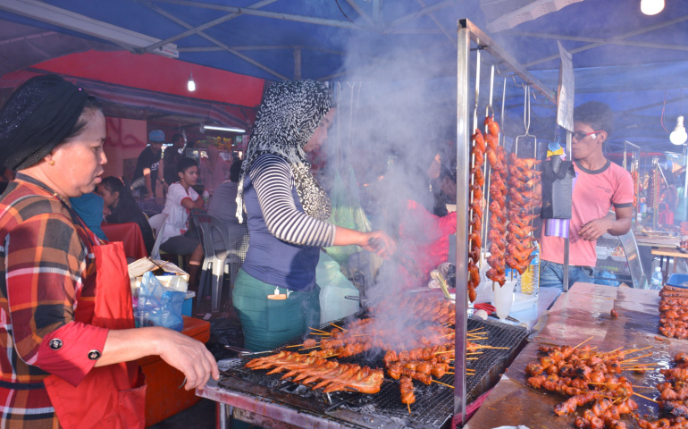 Local Street Food in Malaysia 