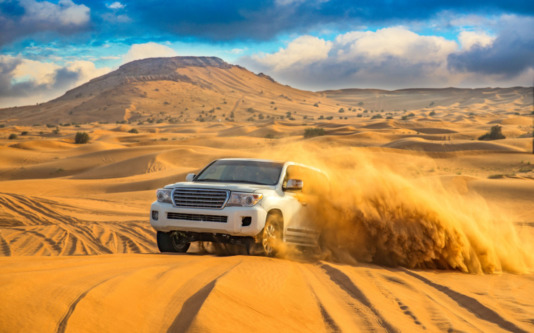 Offroad desert safari in Dubai