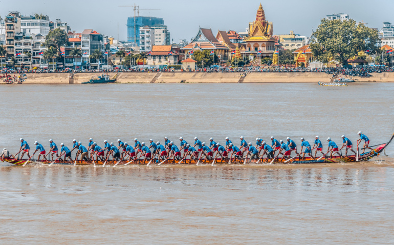 Boat Racing in Phnom Penh, Cambodia
