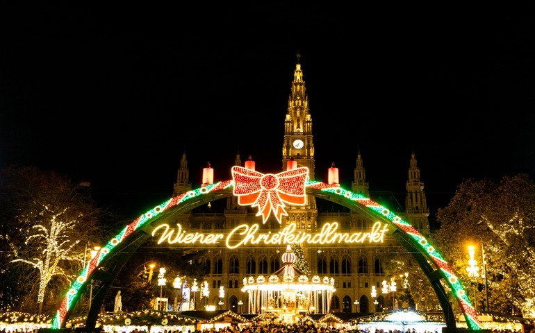 Christmas markets, Christkindlmarkt, Vienna, Austria