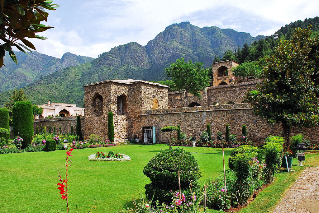 The scenic Pari Mahal