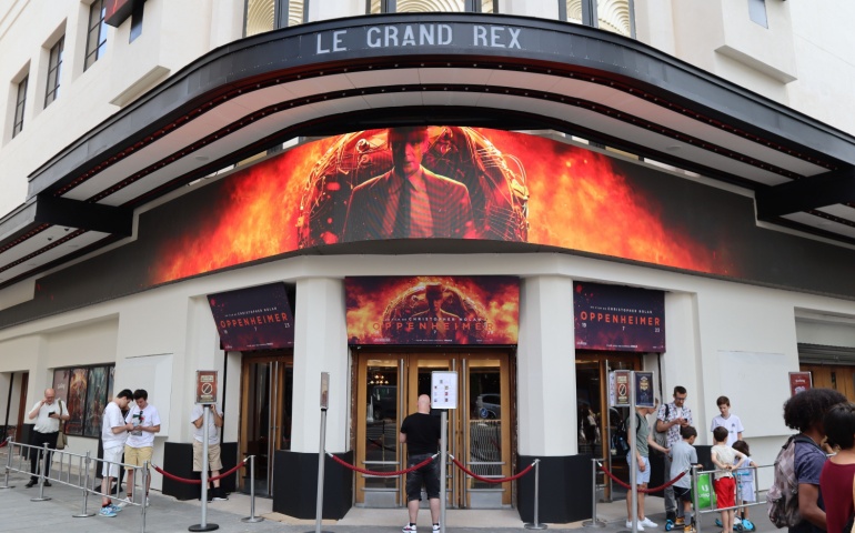 Paris Travel Guide- Art Deco Cinema