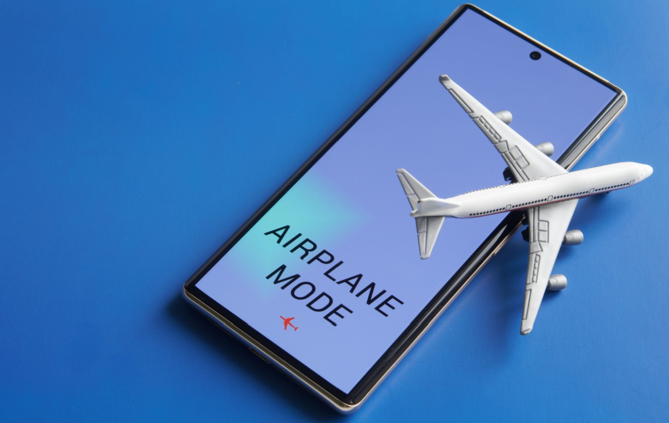 Phone on airplane mode during flight