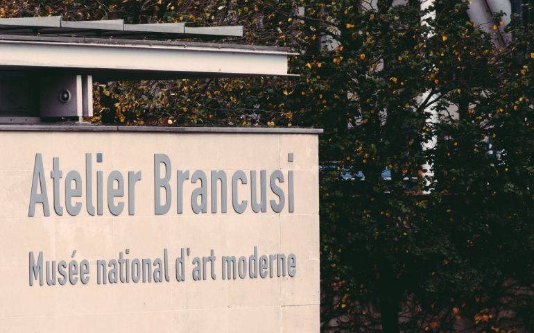 Atelier Brancusi is a reproduction of the studio of the famous French sculptor near Pompidu's center in Paris
