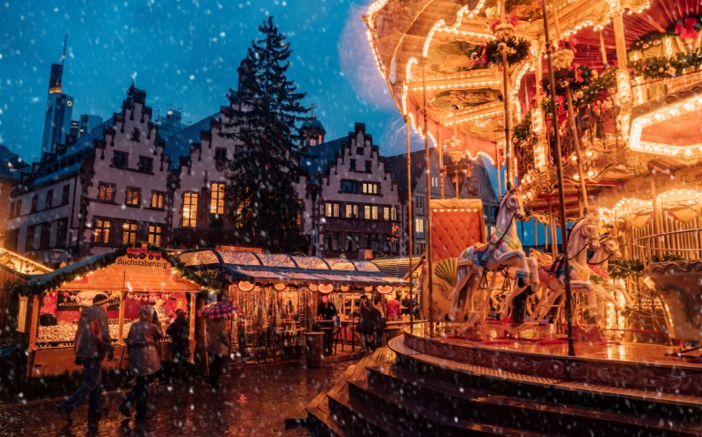 Christmas market carousel in Frankfurt