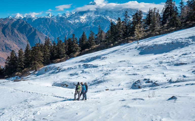 Kuari Pass trek views in Uttarakhand