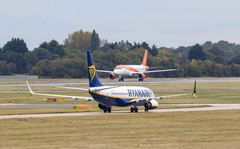 Flights on parallel runways