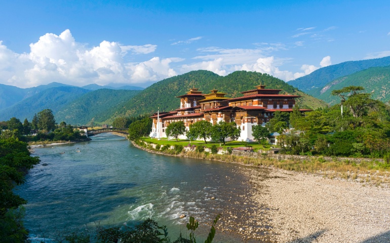 Punakha Dzong standing at the edge of a beautiful river