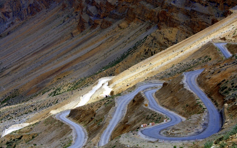 Gata loops on Leh to Manali Highway