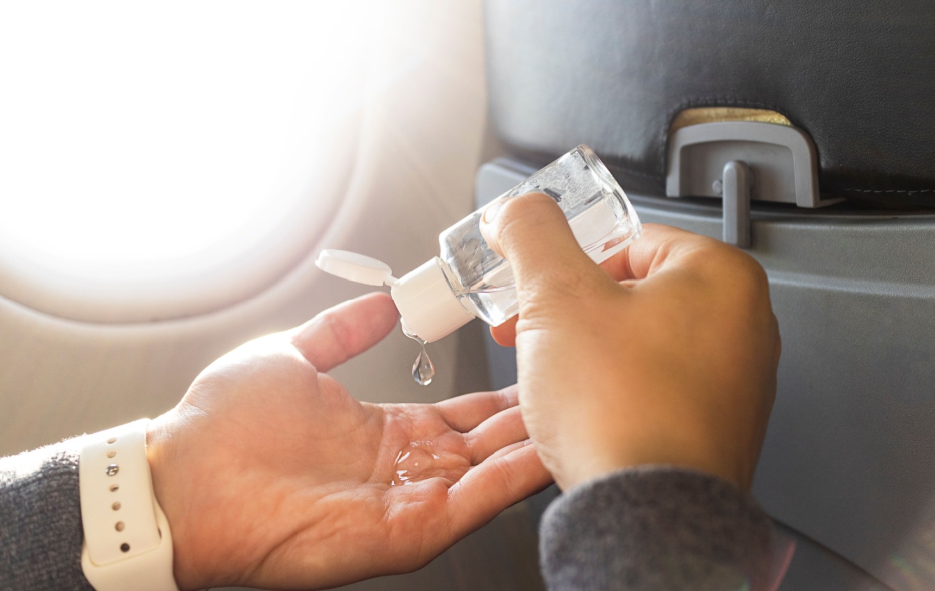 10 Essential Tips for Maintaining Personal Hygiene During Flights